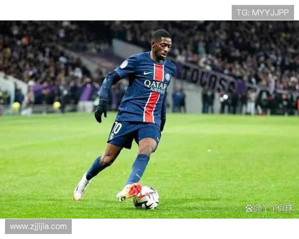 巴黎圣日耳曼欧冠冠军目标受关注，其表现稳定性对争冠形势产生影响