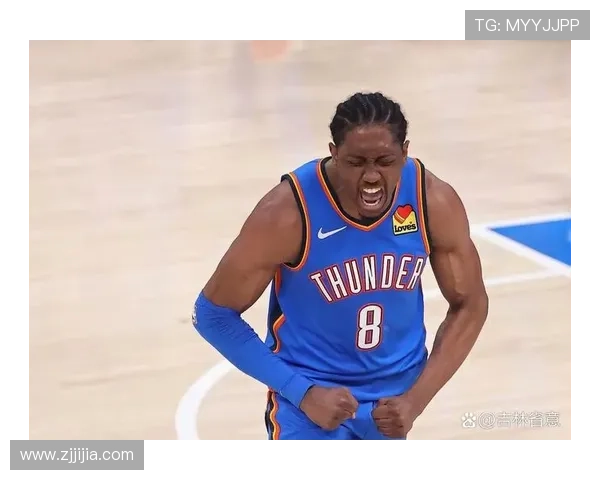 杰伦·威廉姆斯无球跑动制造错位，拉开雷霆外线空间